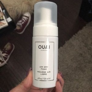 Ouai haircare. Air dry foam